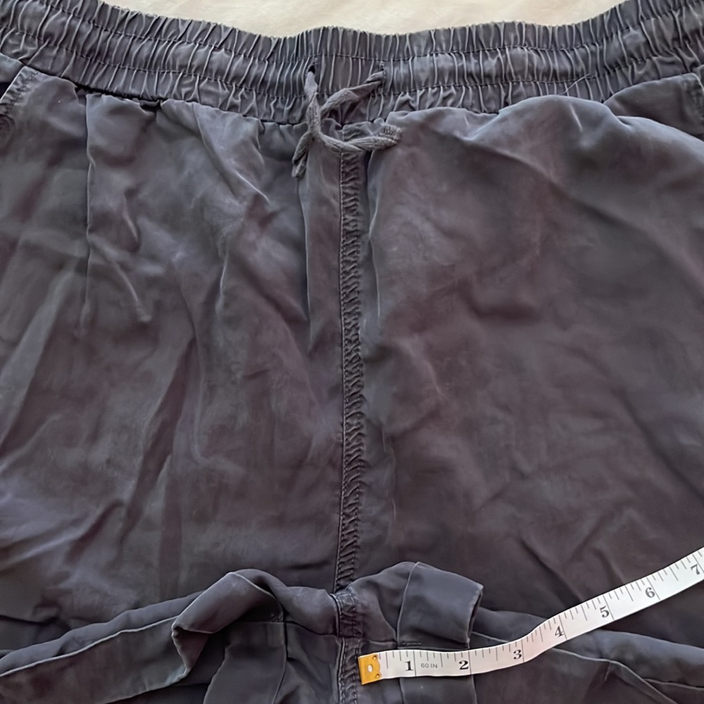 UNIVERSAL THREAD dark gray shorts - Picture 3 of 4